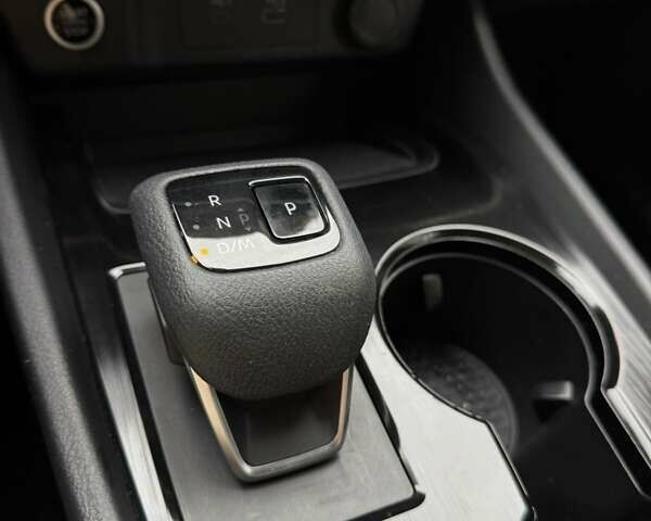 Белый Ниссан Rogue, объемом двигателя 1.5 л и пробегом 71 тыс. км за 25000 $, фото 39 на Automoto.ua