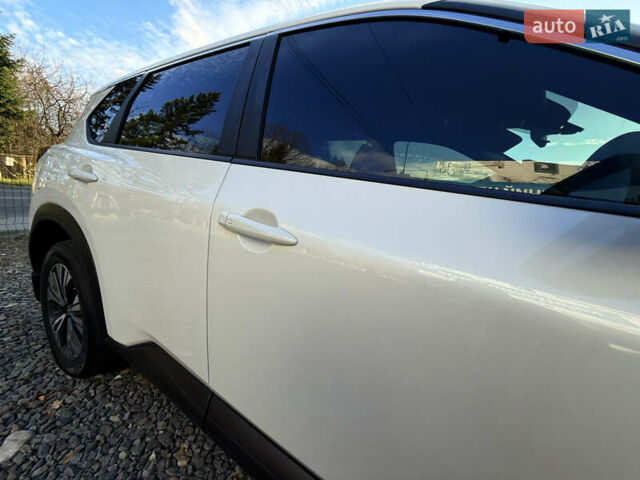 Белый Ниссан Rogue, объемом двигателя 1.5 л и пробегом 39 тыс. км за 21999 $, фото 110 на Automoto.ua