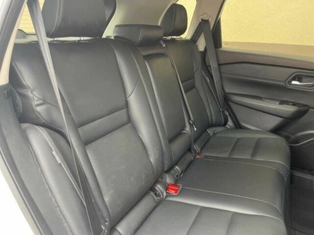 Білий Ніссан Rogue, об'ємом двигуна 1.5 л та пробігом 13 тис. км за 9200 $, фото 9 на Automoto.ua