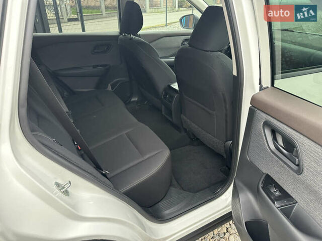 Білий Ніссан Rogue, об'ємом двигуна 1.5 л та пробігом 92 тис. км за 18900 $, фото 20 на Automoto.ua