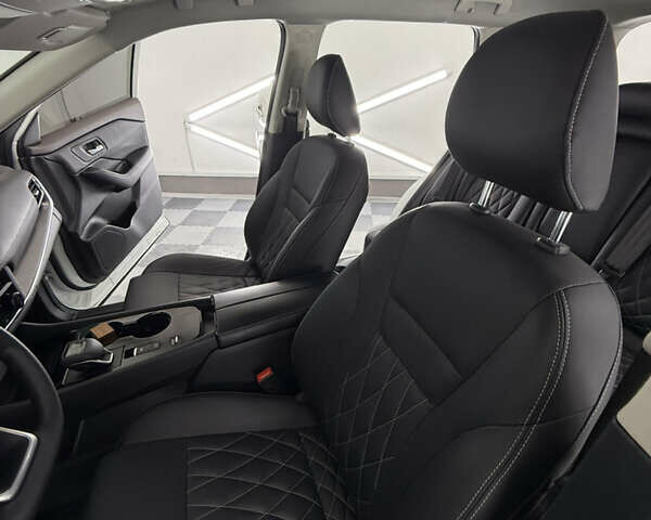 Белый Ниссан Rogue, объемом двигателя 1.5 л и пробегом 39 тыс. км за 21999 $, фото 70 на Automoto.ua