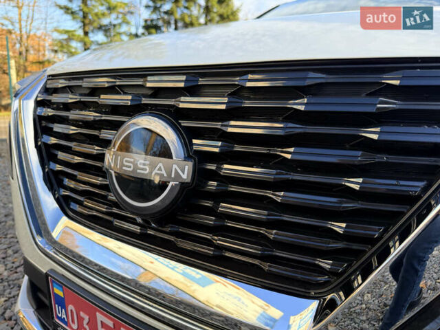 Белый Ниссан Rogue, объемом двигателя 1.5 л и пробегом 39 тыс. км за 21999 $, фото 83 на Automoto.ua