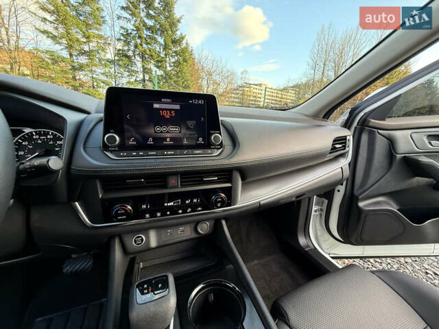 Белый Ниссан Rogue, объемом двигателя 1.5 л и пробегом 39 тыс. км за 21999 $, фото 72 на Automoto.ua