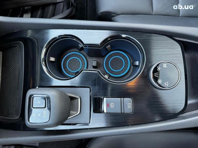 Белый Ниссан Rogue, объемом двигателя 1.5 л и пробегом 3 тыс. км за 29990 $, фото 38 на Automoto.ua