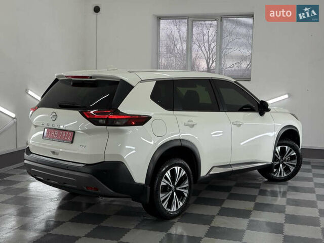 Белый Ниссан Rogue, объемом двигателя 1.5 л и пробегом 39 тыс. км за 21999 $, фото 14 на Automoto.ua