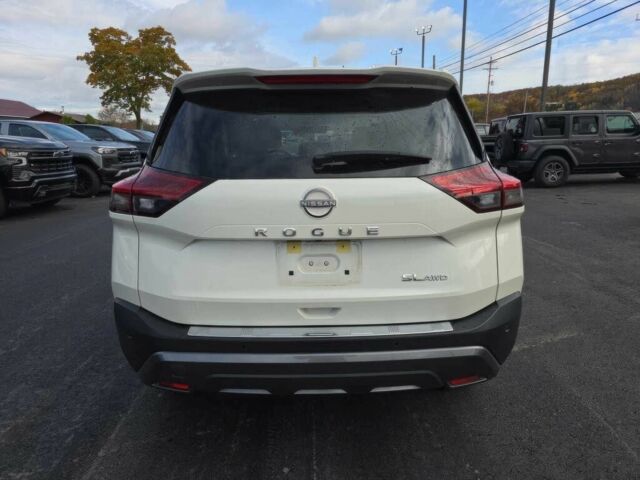 Белый Ниссан Rogue, объемом двигателя 1.5 л и пробегом 29 тыс. км за 11400 $, фото 6 на Automoto.ua