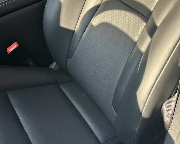 Белый Ниссан Rogue, объемом двигателя 1.5 л и пробегом 8 тыс. км за 27500 $, фото 4 на Automoto.ua