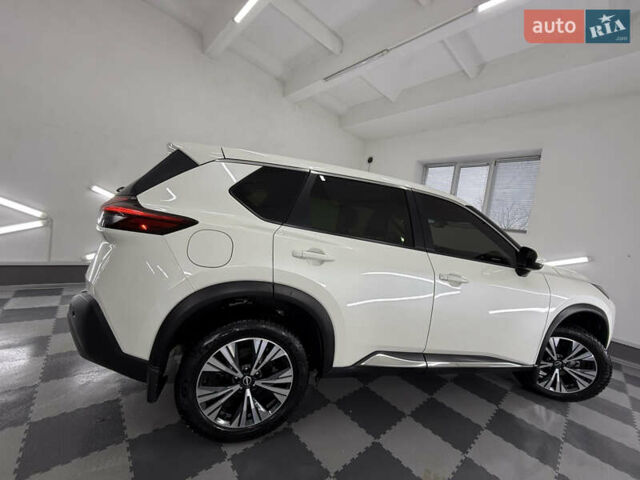 Белый Ниссан Rogue, объемом двигателя 1.5 л и пробегом 39 тыс. км за 21999 $, фото 12 на Automoto.ua