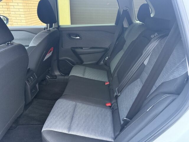 Білий Ніссан Rogue, об'ємом двигуна 1.5 л та пробігом 52 тис. км за 19900 $, фото 18 на Automoto.ua