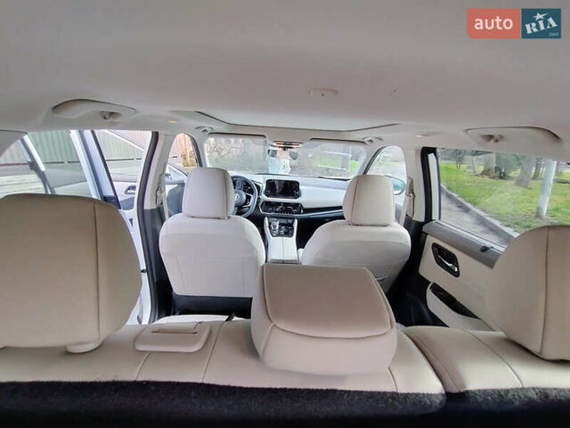 Білий Ніссан Rogue, об'ємом двигуна 1.5 л та пробігом 33 тис. км за 23800 $, фото 12 на Automoto.ua