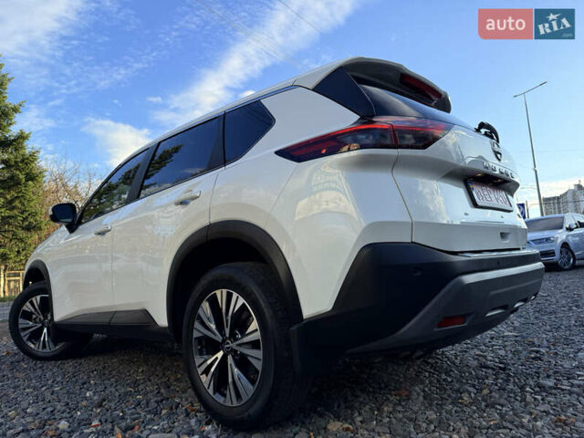 Белый Ниссан Rogue, объемом двигателя 1.5 л и пробегом 39 тыс. км за 21999 $, фото 121 на Automoto.ua