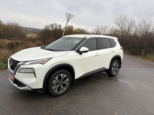 Белый Ниссан Rogue, объемом двигателя 1.5 л и пробегом 36 тыс. км за 19500 $, фото 2 на Automoto.ua