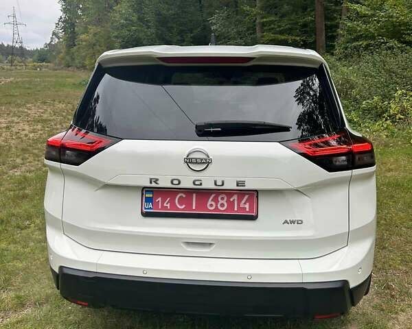 Белый Ниссан Rogue, объемом двигателя 1.5 л и пробегом 7 тыс. км за 22900 $, фото 5 на Automoto.ua