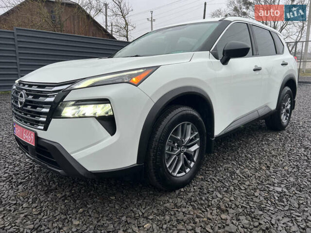 Белый Ниссан Rogue, объемом двигателя 1.5 л и пробегом 22 тыс. км за 25000 $, фото 36 на Automoto.ua