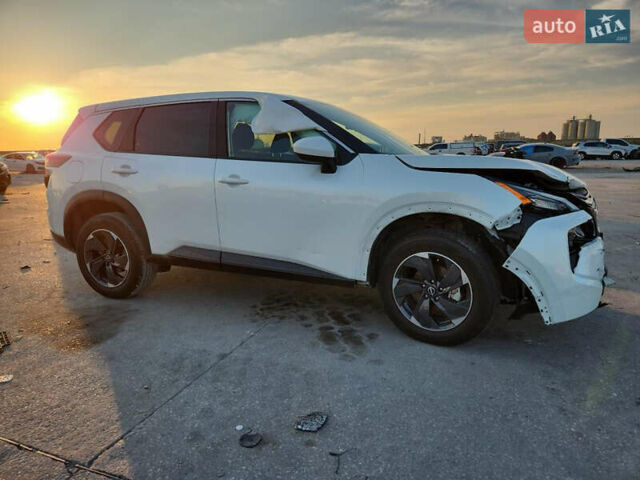 Білий Ніссан Rogue, об'ємом двигуна 1.5 л та пробігом 36 тис. км за 15600 $, фото 3 на Automoto.ua