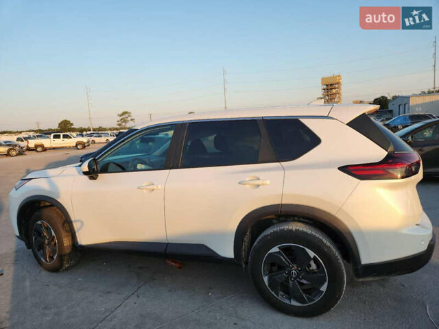 Білий Ніссан Rogue, об'ємом двигуна 1.5 л та пробігом 36 тис. км за 15600 $, фото 2 на Automoto.ua