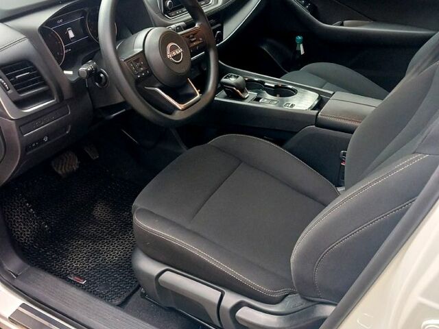 Белый Ниссан Rogue, объемом двигателя 1.5 л и пробегом 17 тыс. км за 24500 $, фото 8 на Automoto.ua