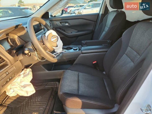 Білий Ніссан Rogue, об'ємом двигуна 1.5 л та пробігом 36 тис. км за 15600 $, фото 7 на Automoto.ua