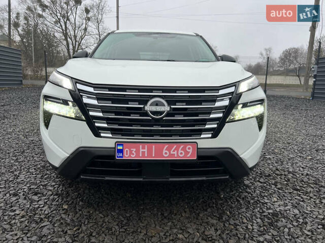 Белый Ниссан Rogue, объемом двигателя 1.5 л и пробегом 22 тыс. км за 25000 $, фото 37 на Automoto.ua