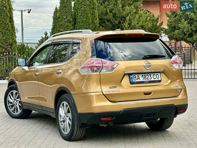 Бежевый Ниссан Rogue, объемом двигателя 2.49 л и пробегом 146 тыс. км за 14500 $, фото 5 на Automoto.ua