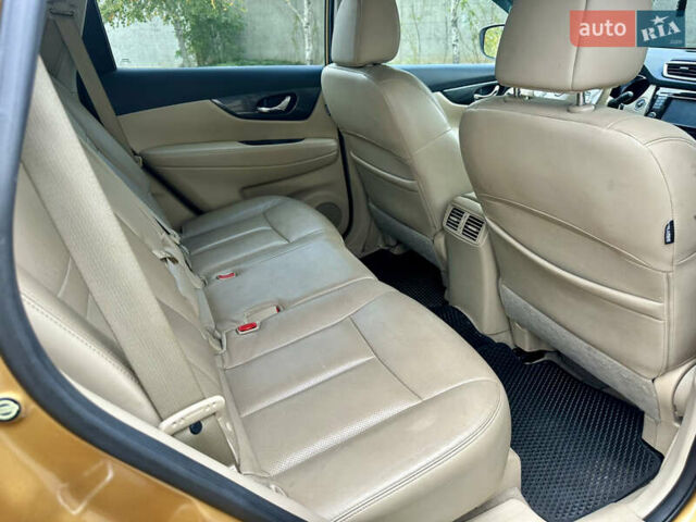 Бежевый Ниссан Rogue, объемом двигателя 2.49 л и пробегом 146 тыс. км за 14500 $, фото 19 на Automoto.ua