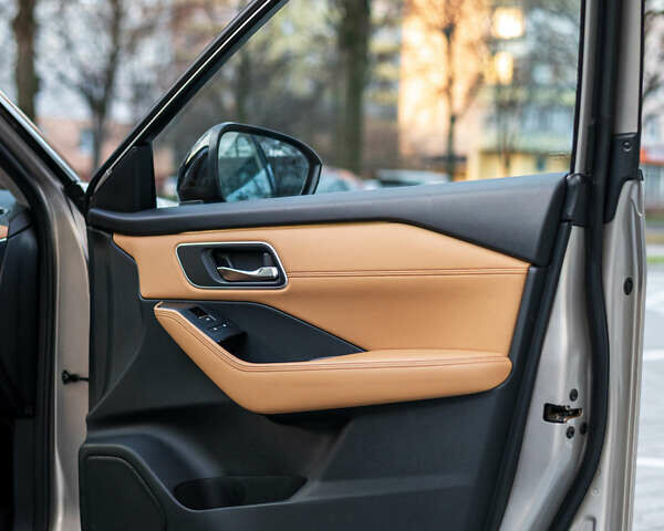 Бежевий Ніссан Rogue, об'ємом двигуна 2.49 л та пробігом 110 тис. км за 27700 $, фото 43 на Automoto.ua