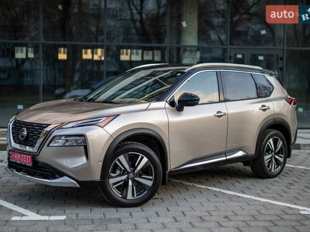 Бежевий Ніссан Rogue, об'ємом двигуна 2.49 л та пробігом 110 тис. км за 27700 $, фото 4 на Automoto.ua