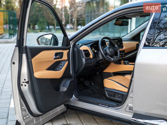 Бежевий Ніссан Rogue, об'ємом двигуна 2.49 л та пробігом 110 тис. км за 27700 $, фото 27 на Automoto.ua