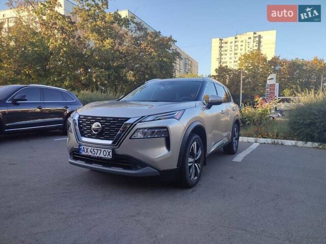 Бежевий Ніссан Rogue, об'ємом двигуна 2.49 л та пробігом 50 тис. км за 27500 $, фото 3 на Automoto.ua