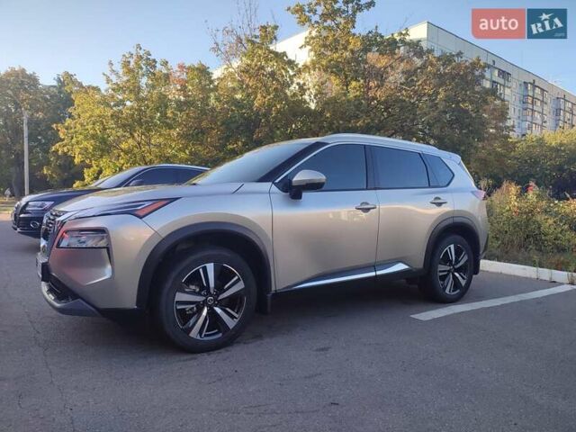 Бежевий Ніссан Rogue, об'ємом двигуна 2.49 л та пробігом 50 тис. км за 27500 $, фото 4 на Automoto.ua