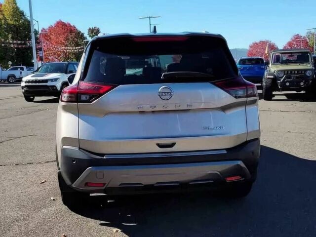 Бежевий Ніссан Rogue, об'ємом двигуна 1.5 л та пробігом 17 тис. км за 7200 $, фото 4 на Automoto.ua