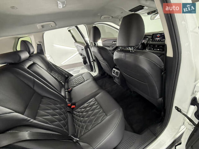 Бежевый Ниссан Rogue, объемом двигателя 1.5 л и пробегом 39 тыс. км за 21999 $, фото 50 на Automoto.ua