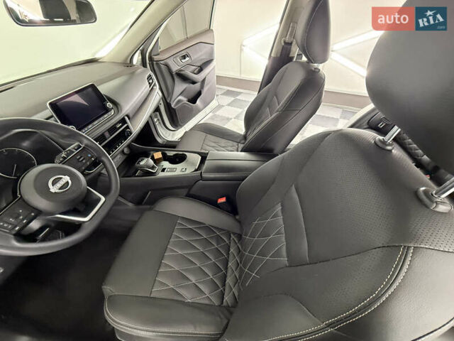 Бежевый Ниссан Rogue, объемом двигателя 1.5 л и пробегом 39 тыс. км за 21999 $, фото 25 на Automoto.ua