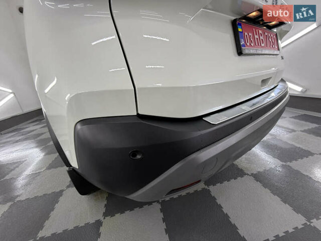 Бежевый Ниссан Rogue, объемом двигателя 1.5 л и пробегом 39 тыс. км за 21999 $, фото 109 на Automoto.ua