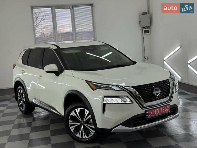 Бежевый Ниссан Rogue, объемом двигателя 1.5 л и пробегом 39 тыс. км за 21999 $, фото 2 на Automoto.ua
