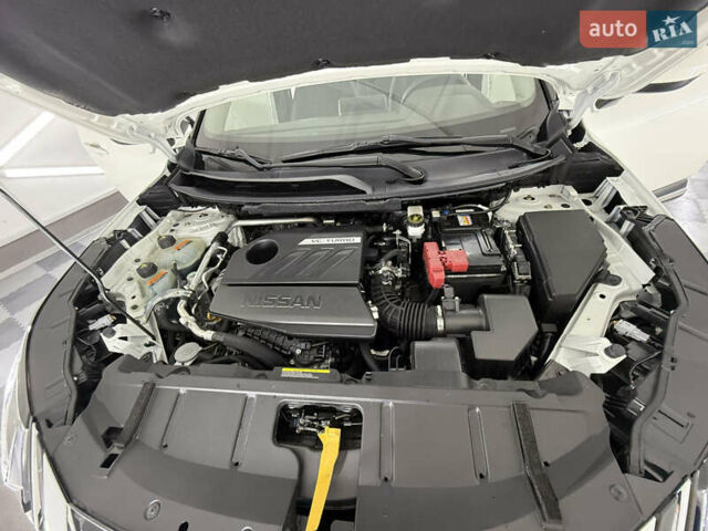 Бежевый Ниссан Rogue, объемом двигателя 1.5 л и пробегом 39 тыс. км за 21999 $, фото 57 на Automoto.ua