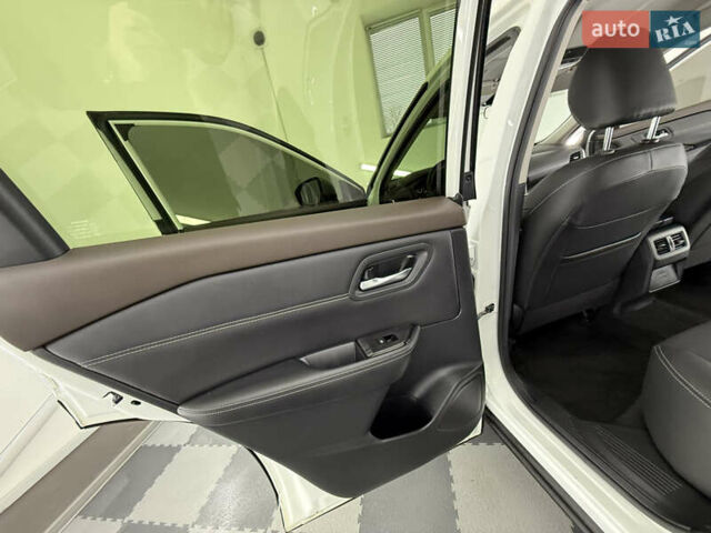 Бежевый Ниссан Rogue, объемом двигателя 1.5 л и пробегом 39 тыс. км за 21999 $, фото 41 на Automoto.ua