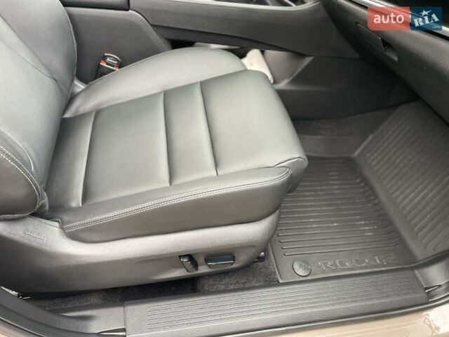Бежевий Ніссан Rogue, об'ємом двигуна 1.5 л та пробігом 6 тис. км за 28800 $, фото 24 на Automoto.ua