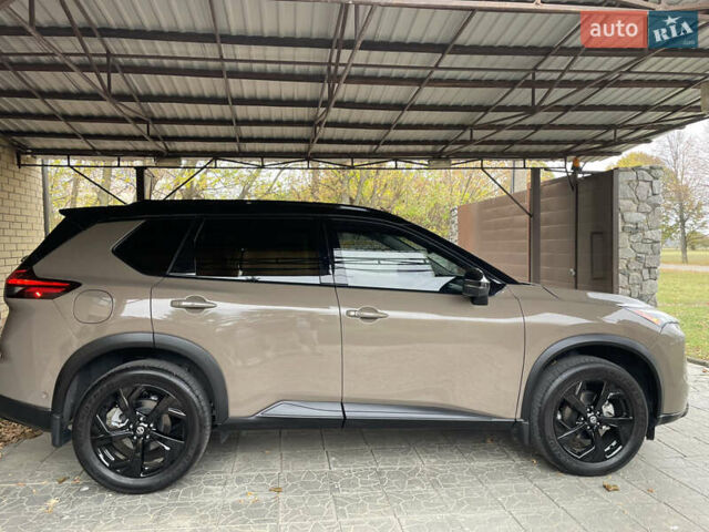 Бежевий Ніссан Rogue, об'ємом двигуна 1.5 л та пробігом 6 тис. км за 28800 $, фото 17 на Automoto.ua