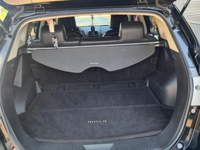 Черный Ниссан Rogue, объемом двигателя 2.5 л и пробегом 274 тыс. км за 8200 $, фото 6 на Automoto.ua