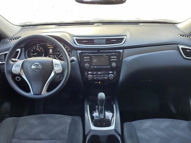 Черный Ниссан Rogue, объемом двигателя 2.5 л и пробегом 252 тыс. км за 11300 $, фото 6 на Automoto.ua