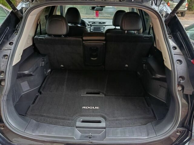 Черный Ниссан Rogue, объемом двигателя 2.5 л и пробегом 146 тыс. км за 16400 $, фото 11 на Automoto.ua