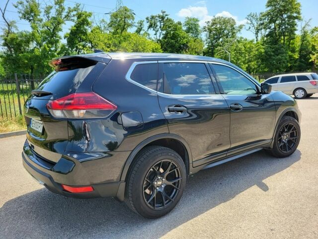 Черный Ниссан Rogue, объемом двигателя 2.5 л и пробегом 132 тыс. км за 14500 $, фото 5 на Automoto.ua