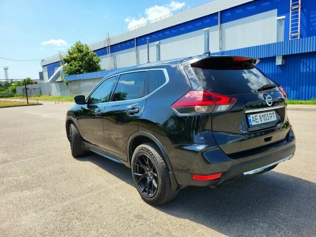 Черный Ниссан Rogue, объемом двигателя 2.5 л и пробегом 132 тыс. км за 14500 $, фото 4 на Automoto.ua