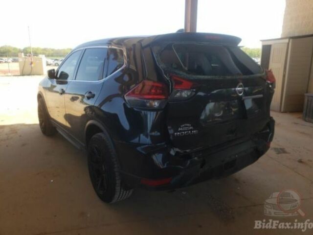 Черный Ниссан Rogue, объемом двигателя 2.5 л и пробегом 132 тыс. км за 14500 $, фото 12 на Automoto.ua