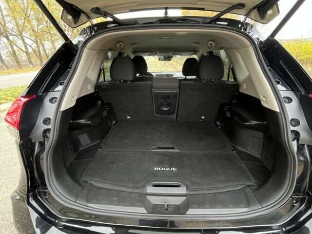 Черный Ниссан Rogue, объемом двигателя 2.5 л и пробегом 58 тыс. км за 16000 $, фото 6 на Automoto.ua