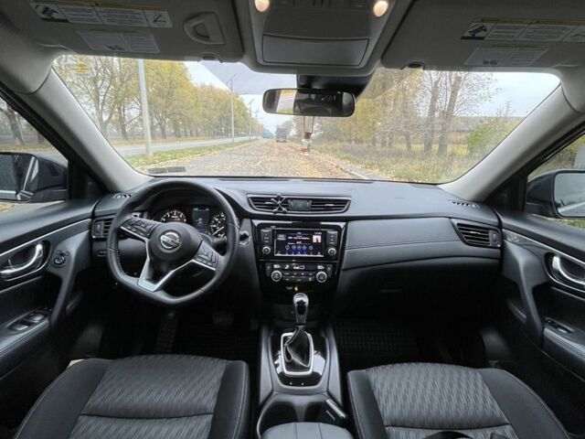 Черный Ниссан Rogue, объемом двигателя 2.5 л и пробегом 58 тыс. км за 16000 $, фото 5 на Automoto.ua