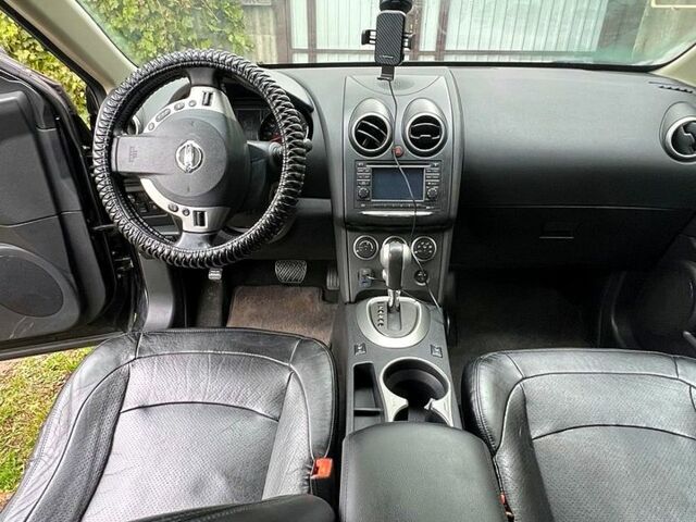 Черный Ниссан Rogue, объемом двигателя 2.5 л и пробегом 110 тыс. км за 8900 $, фото 6 на Automoto.ua