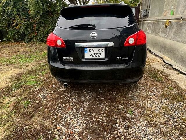 Черный Ниссан Rogue, объемом двигателя 2.5 л и пробегом 110 тыс. км за 8900 $, фото 1 на Automoto.ua