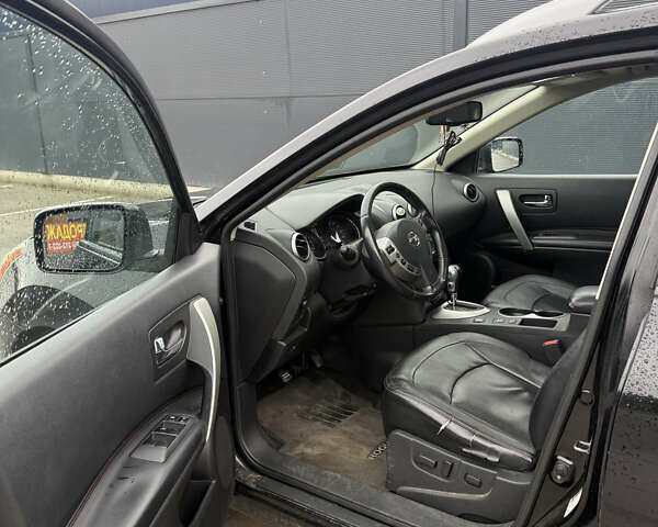 Черный Ниссан Rogue, объемом двигателя 2.49 л и пробегом 318 тыс. км за 8400 $, фото 28 на Automoto.ua